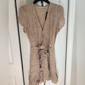 Abercrombie & Fitch Tan Polka Dot Top